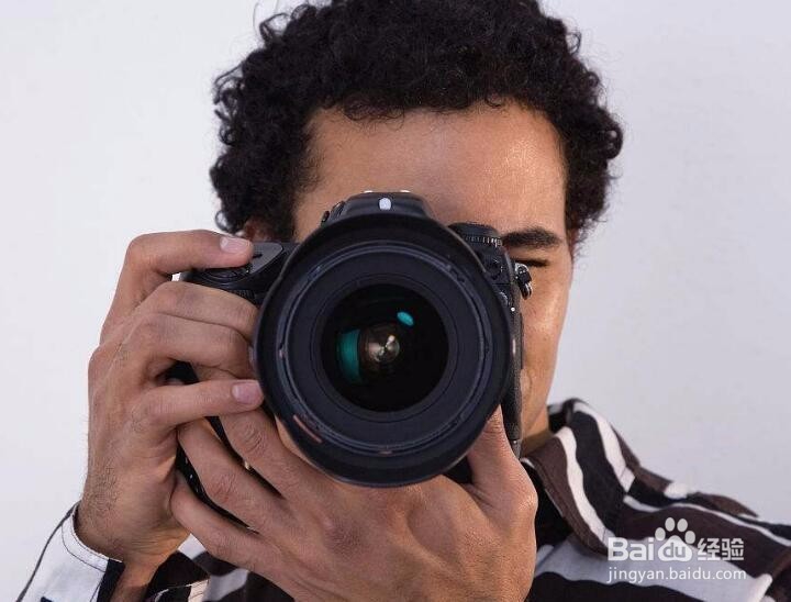 如何区分单反相机的低中高等级？