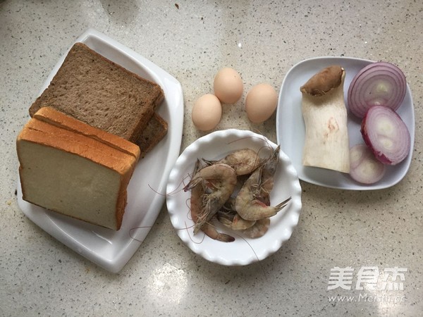 虾仁鸡蛋三明治