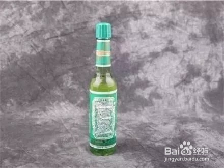 如何去除吃完火锅衣服上的味儿？