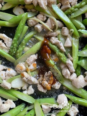 芦笋炒鸡胸肉