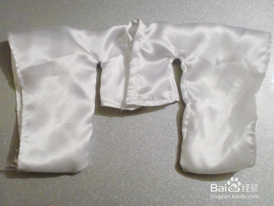 怎么做娃娃古裝上襦上衣？：[1]修改紙樣