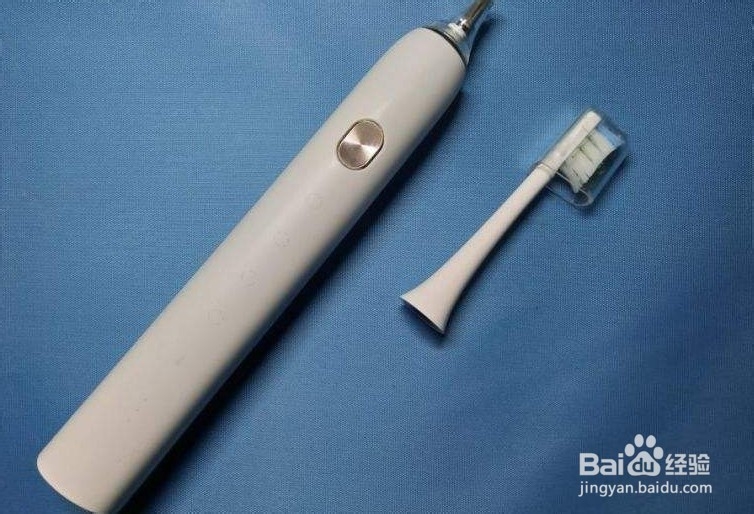 使用电动牙刷时需要注意些什么？