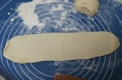 鸡蛋灌饼的做法。