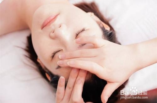 敷完面膜要洗脸吗