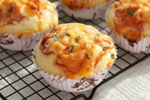 芝士火腿小面包