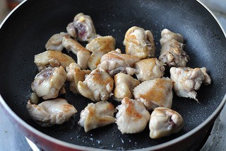 无油香菇栗子鸡