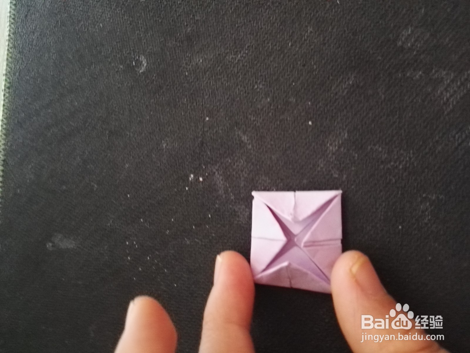 小男孩喜欢的小斧头的折法