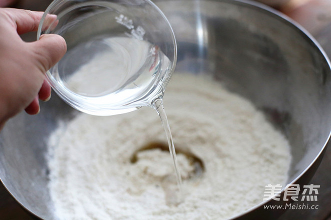 芝心培根虾仁披萨