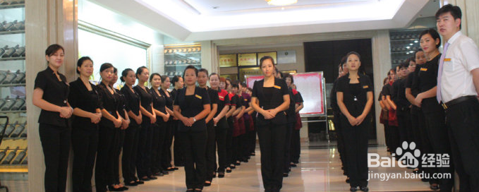 餐厅前厅的人员怎么安排?