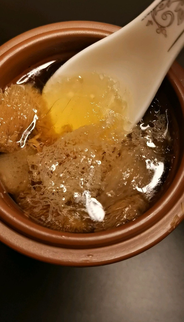 猴头菇竹荪排骨汤