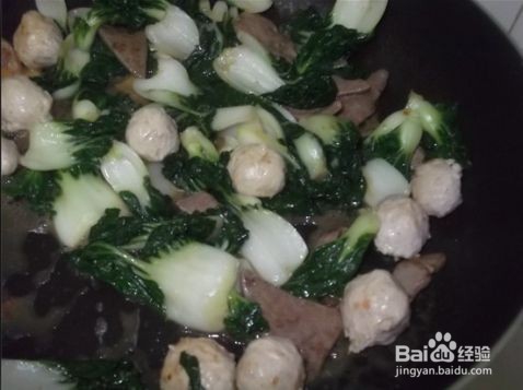 怎么做小白菜炒肉丸猪肝