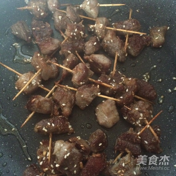 牙签羊肉的做法