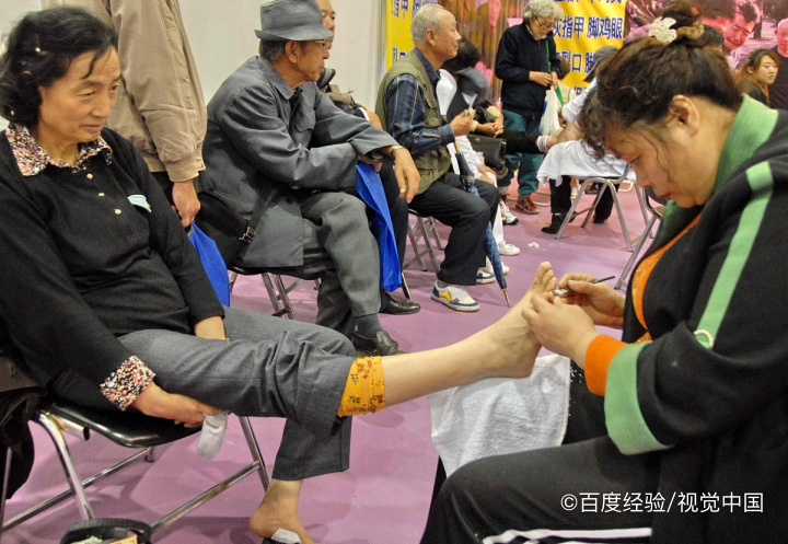 老年人晚饭后半小时适合干什么