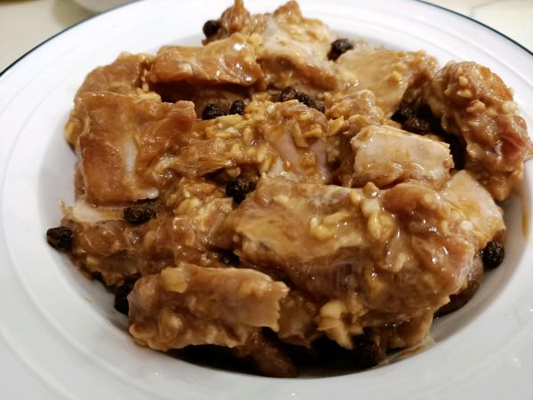 香菇蒸蒜香排骨