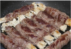 怎样做金针菇牛肉卷
