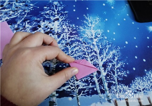 美丽的节日花环怎么制作