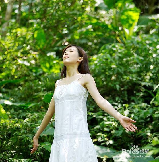 打嗝的时候怎么止嗝，四个小妙招轻松到位