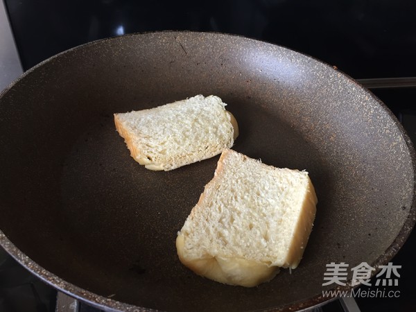 芝士鱼排吐司汉堡