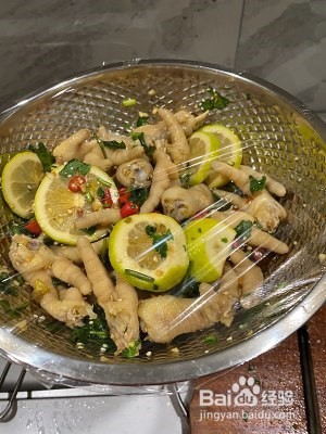 怎么做好吃的酸辣泡鸡爪