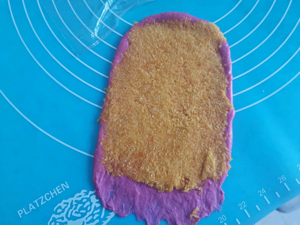 火龙果椰蓉花环手撕面包