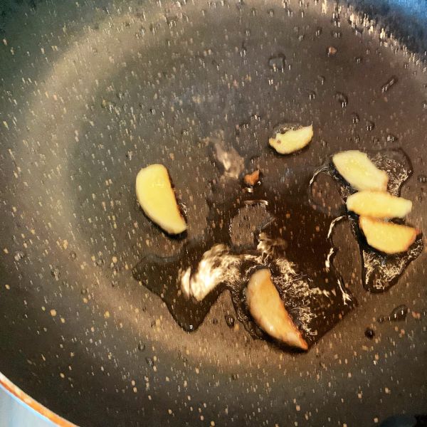 西洋参麻油鸭腿