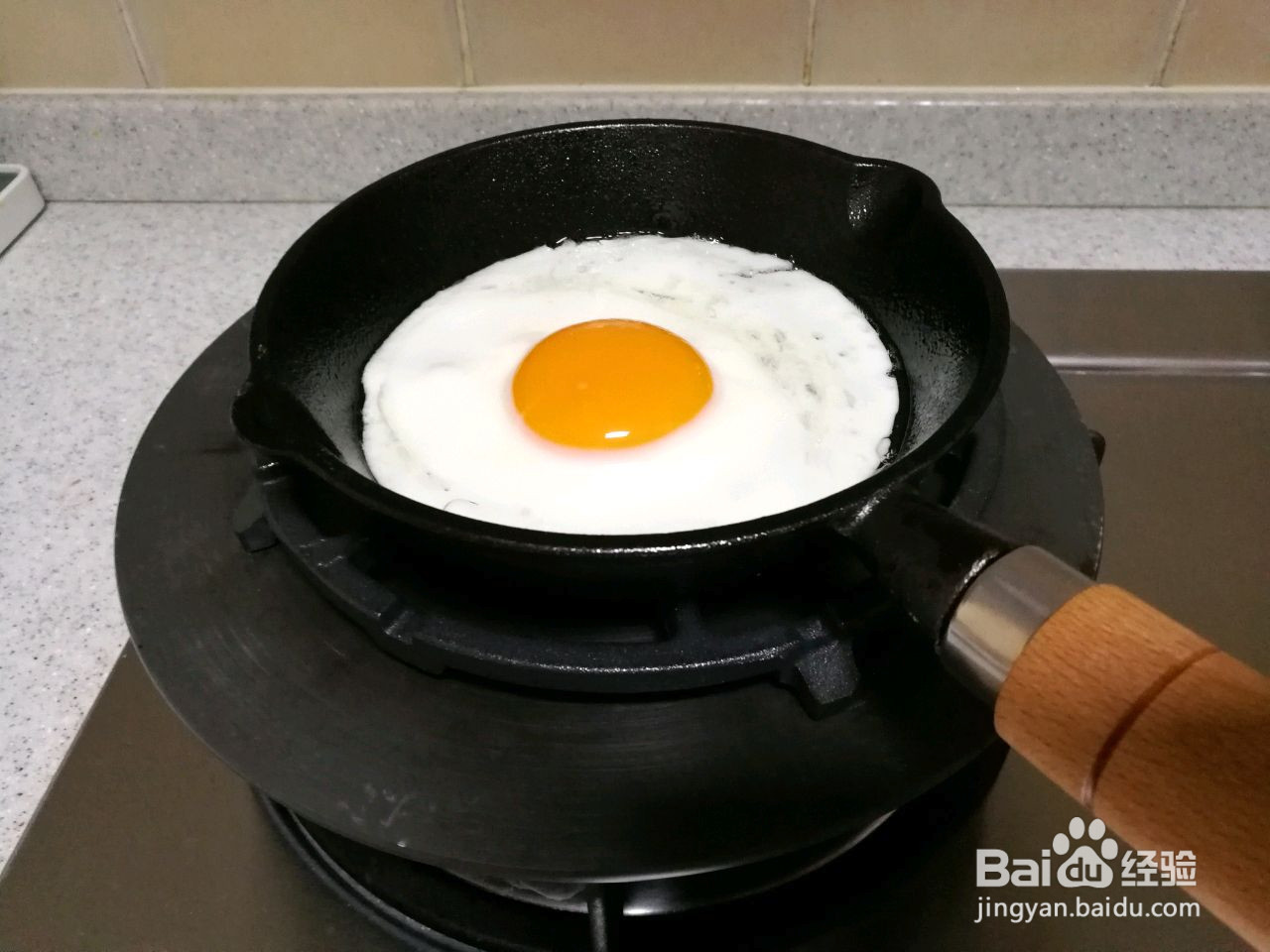 海鲜鸡蛋拌面的做法