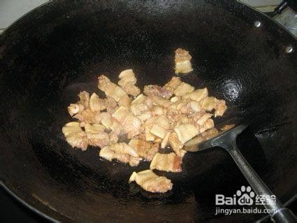 辣椒炒肉怎么做才好吃？