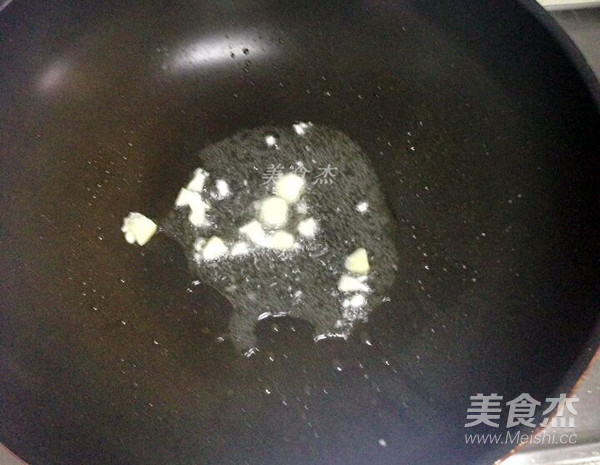 西兰花木耳的做法