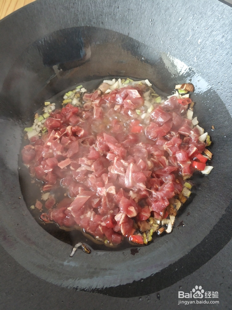 赞不绝口的肉丁酸豆角