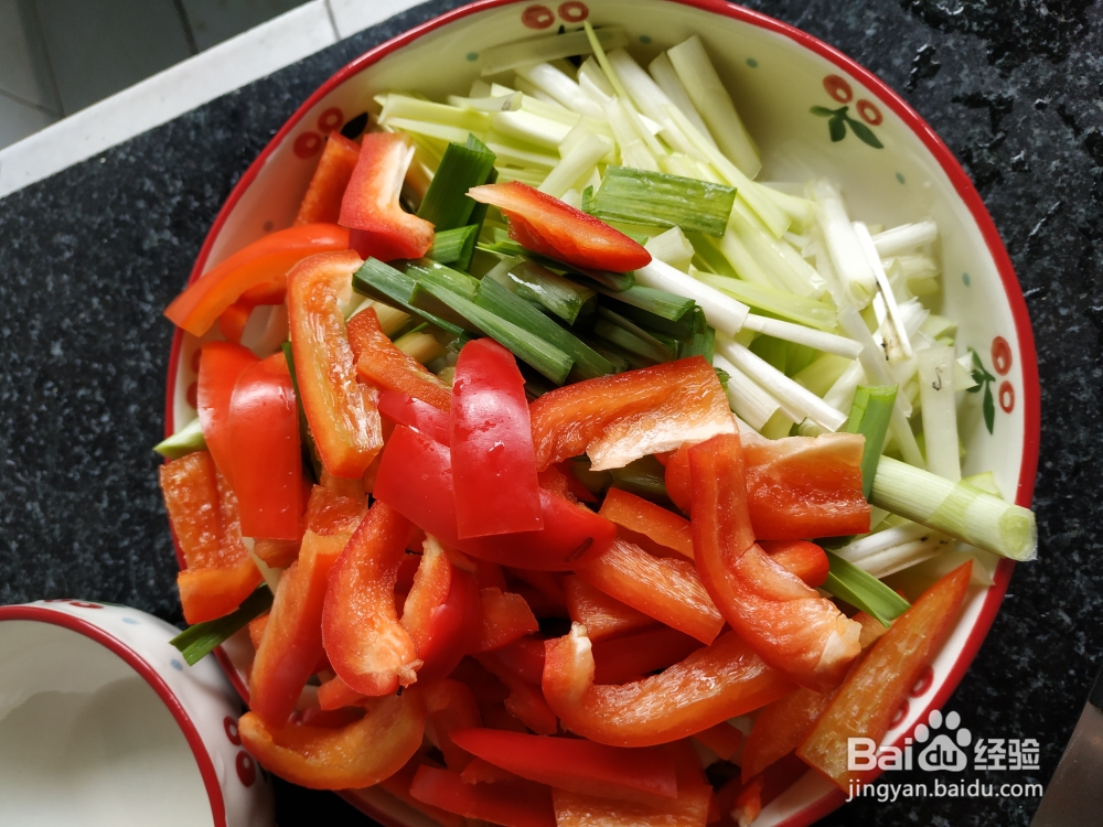 细腻美味的家常菜韭黄肉片