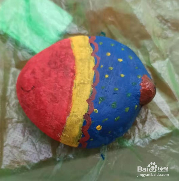 石头画——如何把石头画成可爱的小鱼