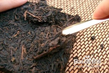 普洱茶的喝法：撬茶砖