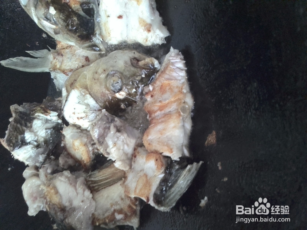 姜丝豆腐草鱼汤