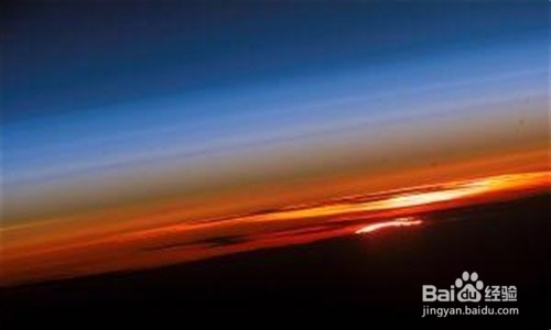 天空的颜色是怎样变化的