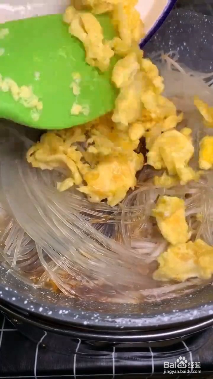 如何自制美味好吃的豆芽韭菜粉丝