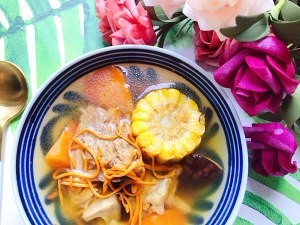 虫草花香菇胡萝卜玉米排骨汤的攻略