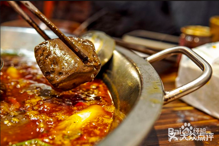 在家聚餐煮火锅需要做哪些方面的准备?