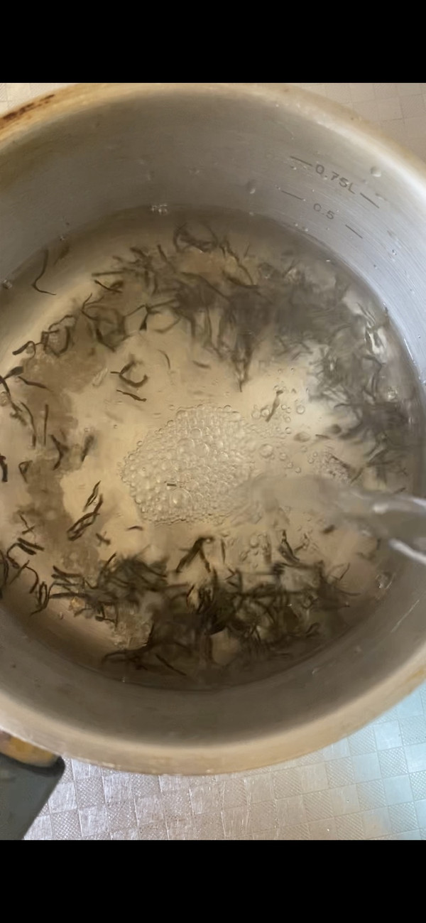 香菜手打柠檬茶