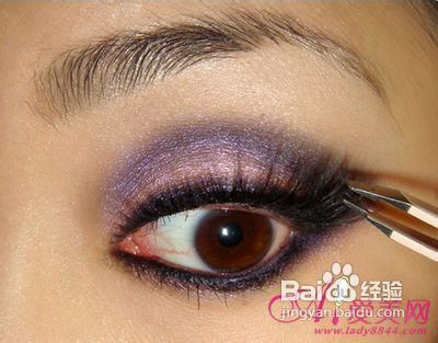 秋冬最潮紫色烟熏妆