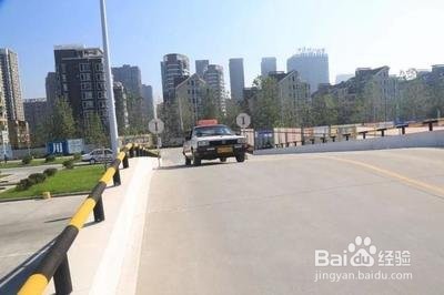 定点爬坡怎么找点和两边距离