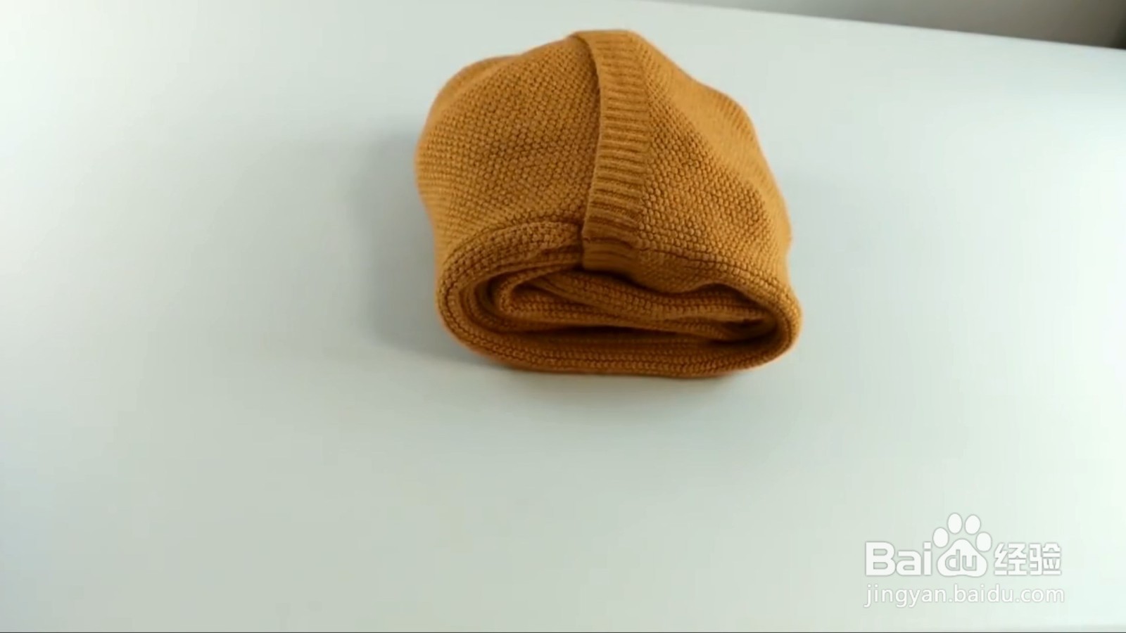 长款毛衣这样叠，谁看了都说好看！