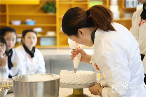 学西点有哪些优势？学西点工资高吗？