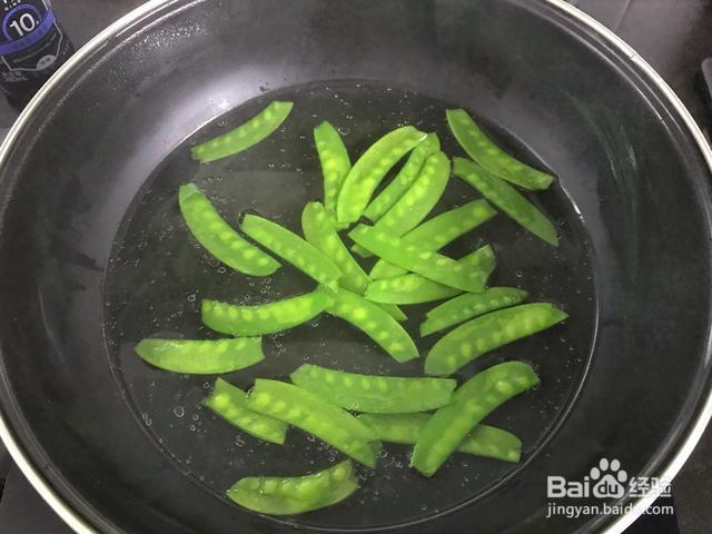 荷兰豆炒山药的做法