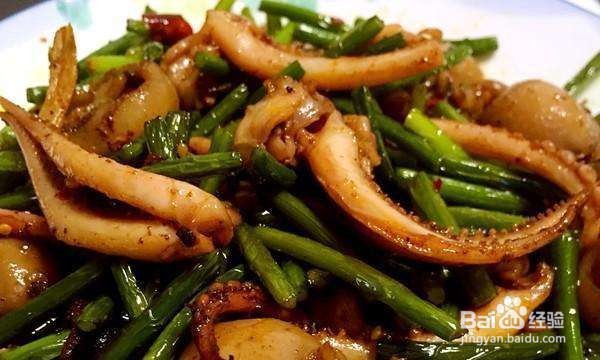 鱿鱼须炒四季豆的做法