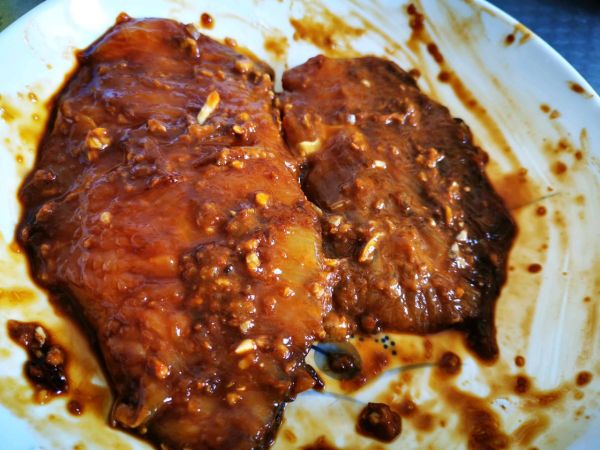 香煎蒜香黑椒鸡胸肉