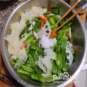 凉拌素什锦的家常做法