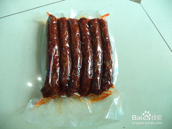 蒜片青椒香肠的步骤