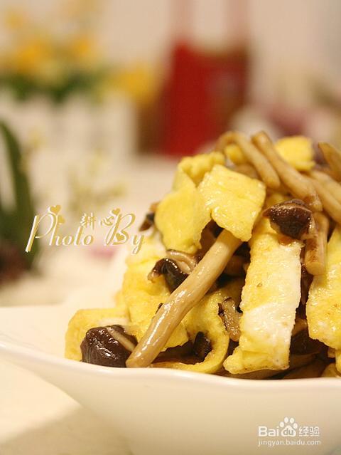 跟着做馋嘴的茶树菇炒鸭蛋