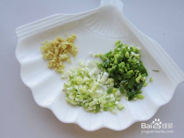 如何制作酱烧黄花鱼