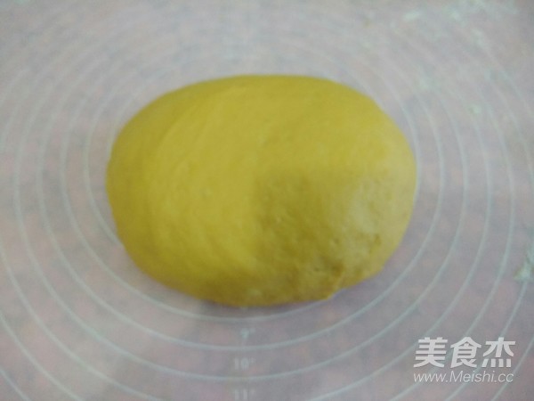 南瓜葡萄干排包